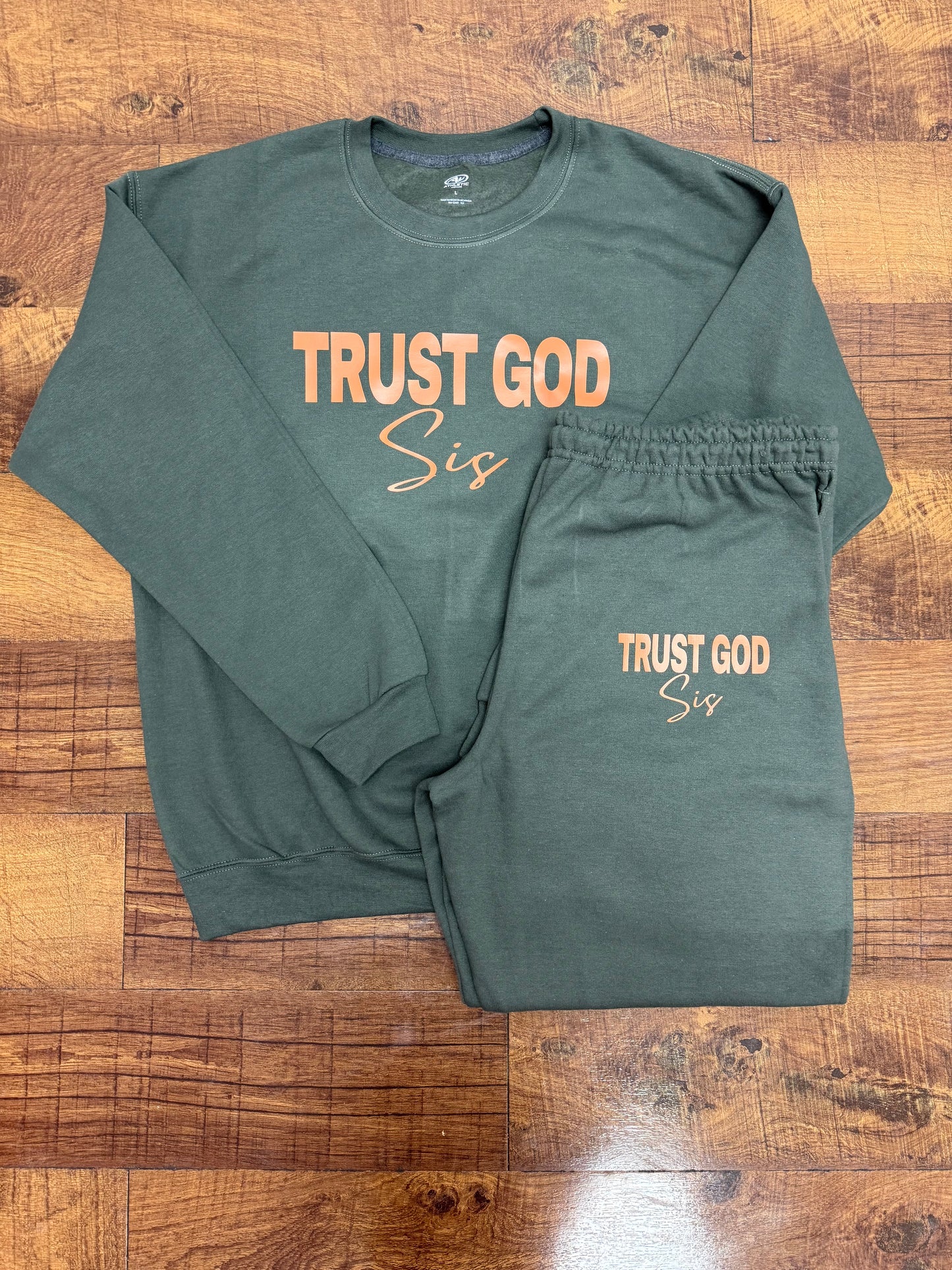 UNISEX Green Fleece Crewneck Sweatsuit